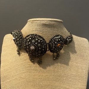 Adjustable choker. Handcrafted.